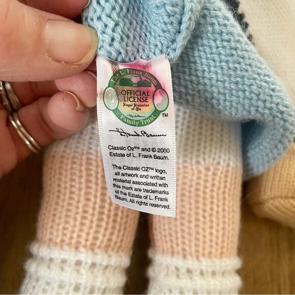 Dorothy Wizard of Oz 2000 Limited Edition Classic Oz Knit Poly Dolly Doll - Picture 8 of 8